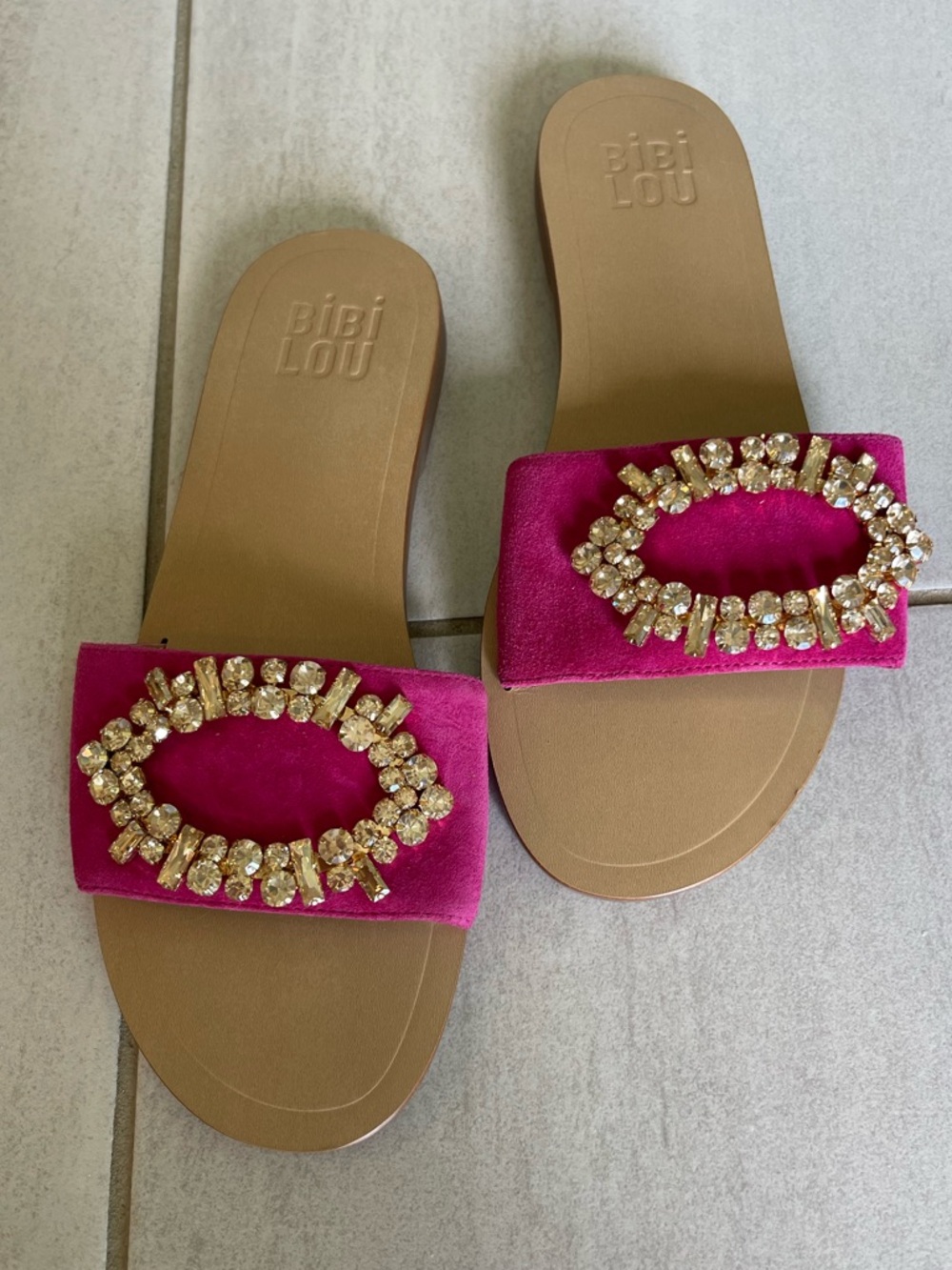 Nw/o tags Bibi Lou Hot Pink Jeweled Slide Sandals
